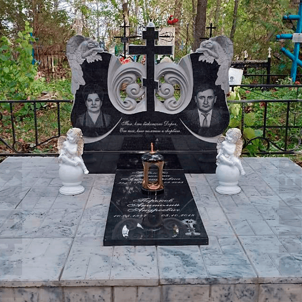 памятник семейный барельеф 12