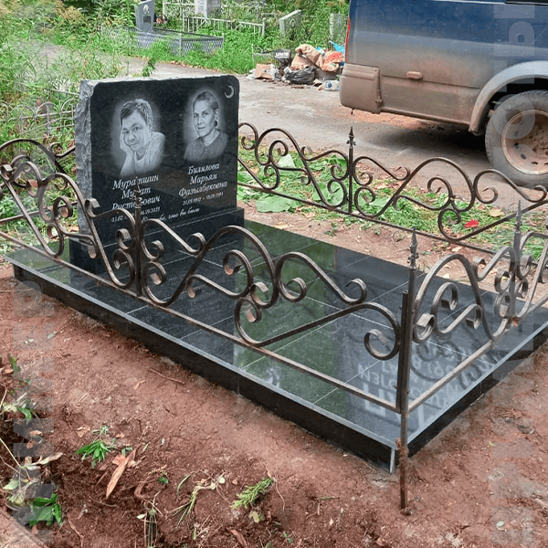 семейный памятник 1