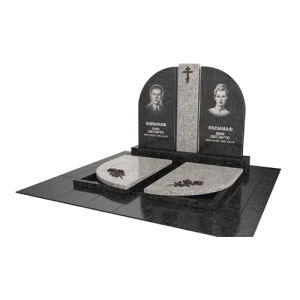 Площадка с памятником 12