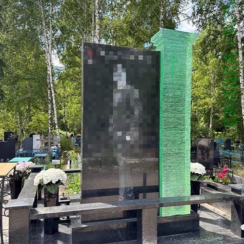 Комбинированный памятник с элементами стекла №3 Комбинированный памятник с элементами стекла №3