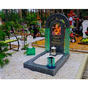 Комбинированный памятник с элементами стекла №4